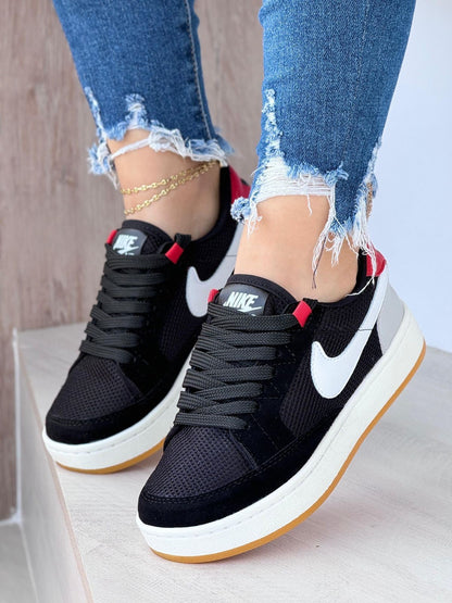 🔥NIKE SB ADVERSARY👟🌎